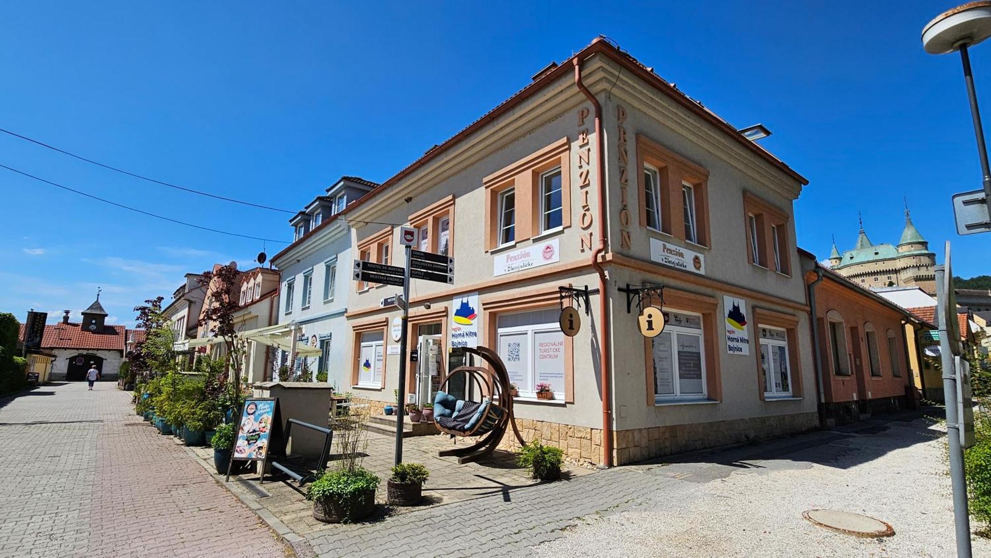 Apartmany V Zlatej Ulicke Bojnice Bagian luar foto